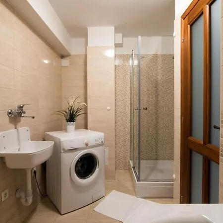 By Guide أوباتيا